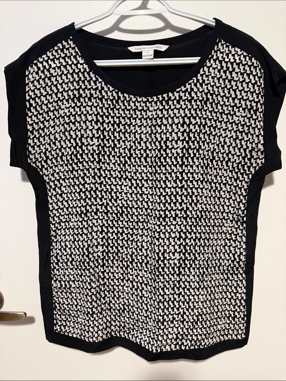 Diane VonFurstenberg Black and White Houndstooth Cap Sleeve Top